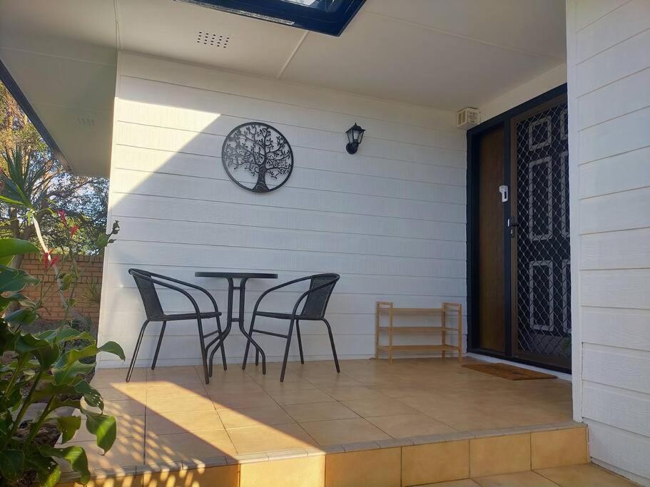 Boyle'S Beach House - Fully Furnished 3 Bedroom Home. Secure Parking. 楠巴卡黑兹 外观 照片